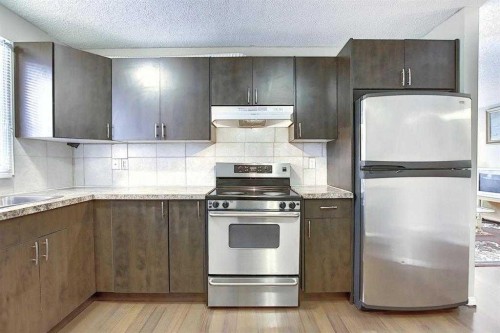 164 Faldale Close Ne, Calgary, AB - Indoor Photo Showing Kitchen
