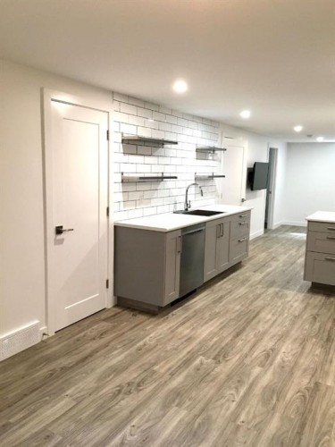 56 Glenpatrick Drive Sw, Calgary, AB - Indoor Photo Showing Kitchen