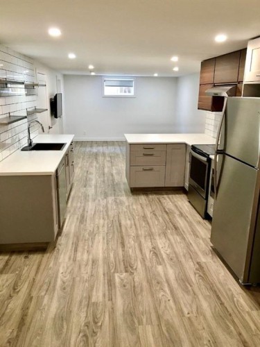 56 Glenpatrick Drive Sw, Calgary, AB - Indoor Photo Showing Kitchen