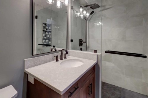 11065 Hidden Valley Drive Nw, Calgary, AB - Indoor Photo Showing Bathroom