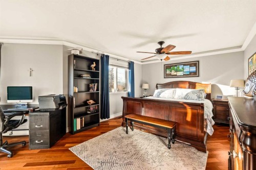 25 Mckinley Bay Se, Calgary, AB - Indoor Photo Showing Other Room