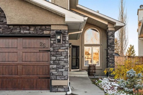 25 Mckinley Bay Se, Calgary, AB - Outdoor