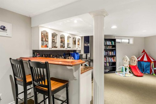 25 Mckinley Bay Se, Calgary, AB - Indoor