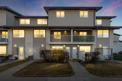 423-200 Brookpark Drive SW Calgary, AB T2W 3E5