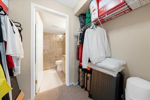 4214-4975 130 Avenue Se, Calgary, AB - Indoor Photo Showing Other Room
