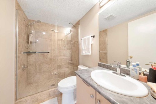 4214-4975 130 Avenue Se, Calgary, AB - Indoor Photo Showing Bathroom