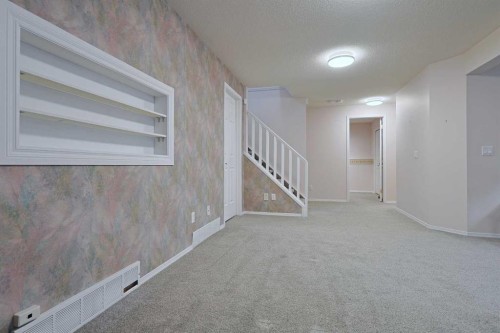 252 Citadel Park Nw, Calgary, AB - Indoor Photo Showing Other Room