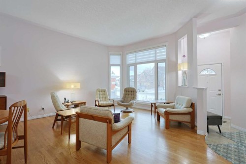 252 Citadel Park Nw, Calgary, AB - Indoor Photo Showing Living Room