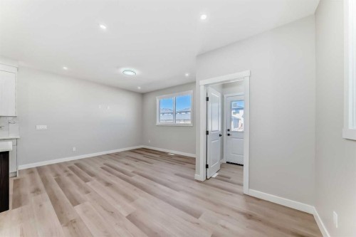 112 Belvedere Park Se, Calgary, AB - Indoor Photo Showing Other Room