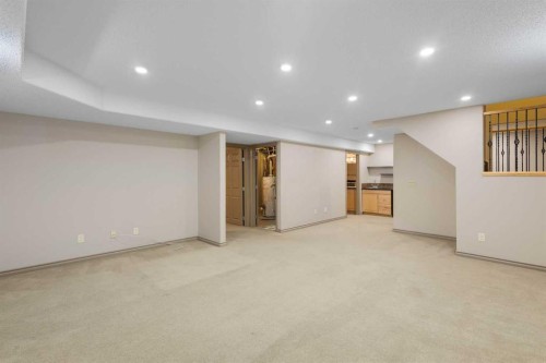 432 Royal Oak Circle Nw, Calgary, AB - Indoor