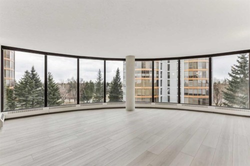 351-7030 Coach Hill Road Sw, Calgary, AB - Indoor Photo Showing Other Room