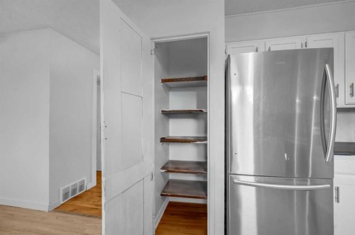 172 Templehill Drive Ne, Calgary, AB - Indoor