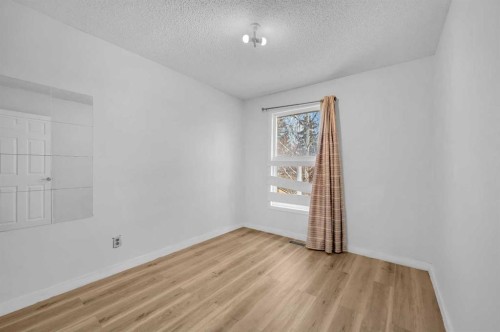 172 Templehill Drive Ne, Calgary, AB - Indoor Photo Showing Other Room