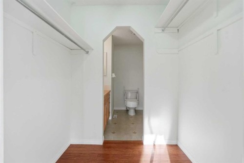 21-33 Stonegate Drive Nw, Airdrie, AB - Indoor