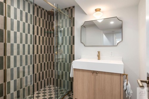 1011 Lake Wapta Way Se, Calgary, AB - Indoor Photo Showing Bathroom