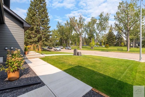 1011 Lake Wapta Way Se, Calgary, AB - Outdoor