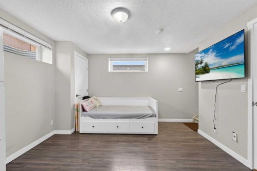 78 Tarington Close Ne, Calgary, AB - Indoor Photo Showing Other Room