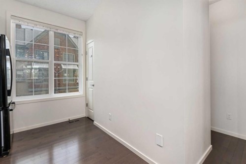 111 Ascot Point Sw, Calgary, AB - Indoor Photo Showing Other Room