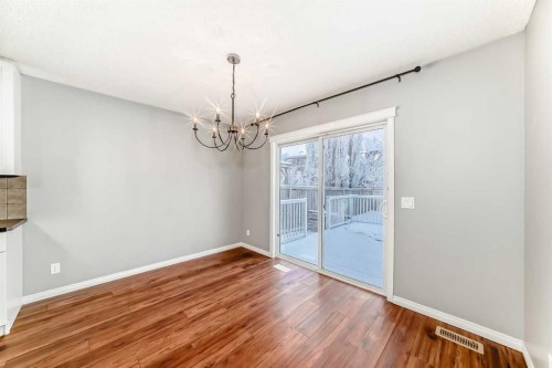 340 Morningside Crescent Sw, Airdrie, AB - Indoor Photo Showing Other Room