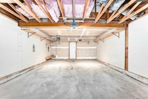 340 Morningside Crescent Sw, Airdrie, AB - Indoor Photo Showing Garage