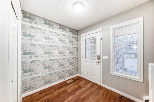 340 Morningside Crescent Sw, Airdrie, AB - Indoor Photo Showing Other Room