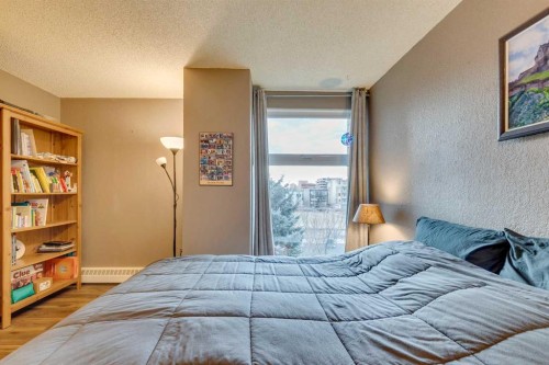 403-220 13 Avenue Sw, Calgary, AB - Indoor Photo Showing Bedroom