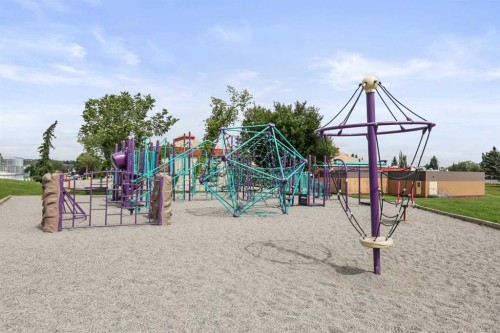 103 Sandarac Place Nw, Calgary, AB - Outdoor