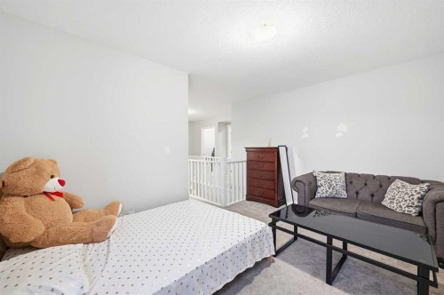 9 Osborne Link, Airdrie, AB - Indoor