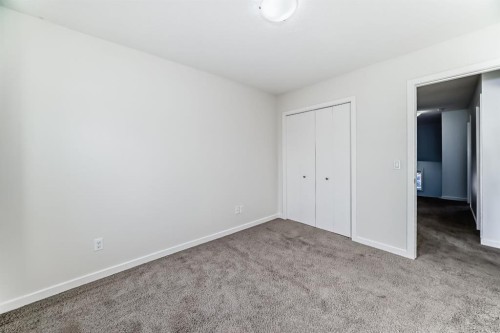35 Nolan Hill Boulevard, Calgary, AB - Indoor Photo Showing Other Room