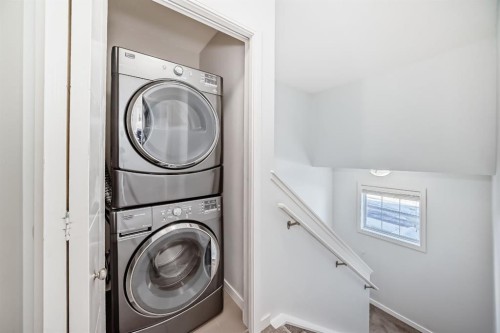 35 Nolan Hill Boulevard, Calgary, AB - Indoor Photo Showing Laundry Room