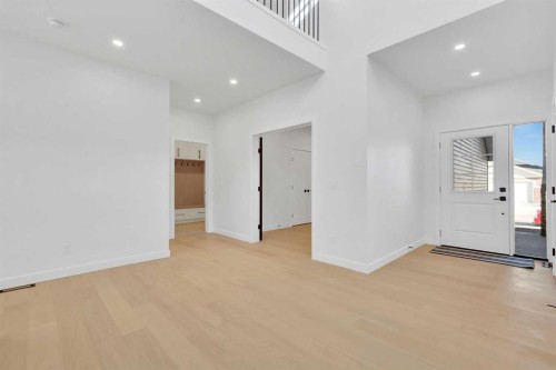 566 Rivercrest View, Cochrane, AB - Indoor Photo Showing Other Room