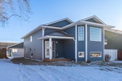 90 Elizabeth Way SE Airdrie, AB T4B 2H6