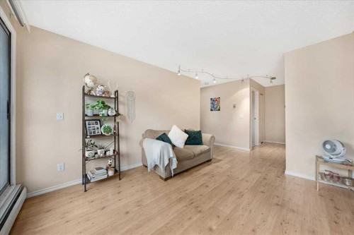 206-630 57 Avenue Sw, Calgary, AB - Indoor