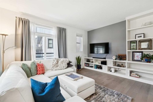 180 Walden Path Se, Calgary, AB - Indoor Photo Showing Living Room