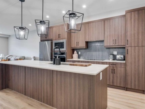 1412-200 Seton Circle Se, Calgary, AB - Indoor Photo Showing Kitchen With Upgraded Kitchen
