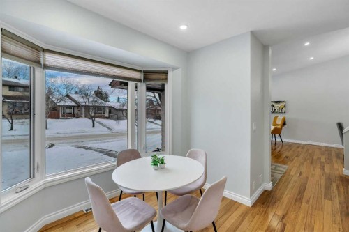 103 Bermuda Way Nw, Calgary, AB - Indoor Photo Showing Dining Room