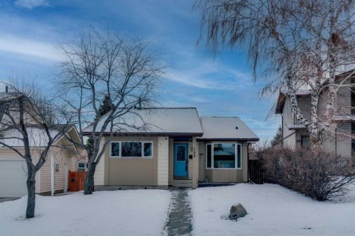 103 Bermuda Way Nw, Calgary, AB - Outdoor With Facade