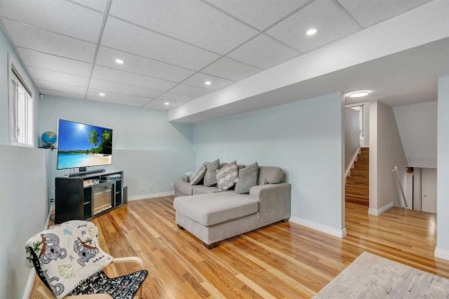 103 Bermuda Way Nw, Calgary, AB - Indoor