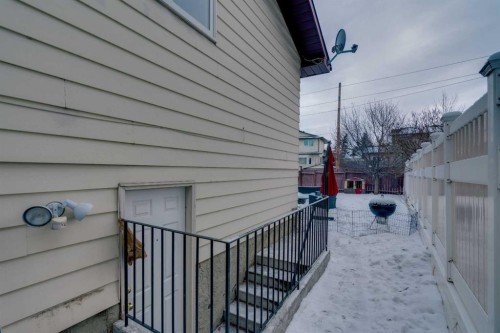103 Bermuda Way Nw, Calgary, AB - Outdoor With Exterior