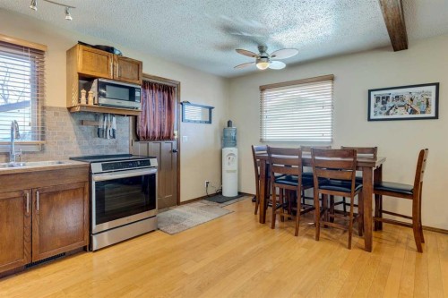 150 Midcrest Crescent Se, Calgary, AB - Indoor