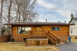 426 Boake Avenue  Cremona, AB T0M 0R0