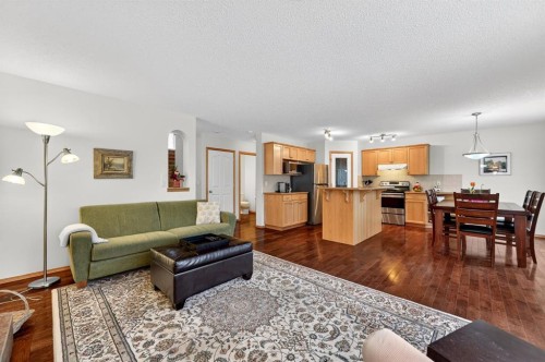 59 Cougar Ridge Circle Sw, Calgary, AB - Indoor Photo Showing Other Room