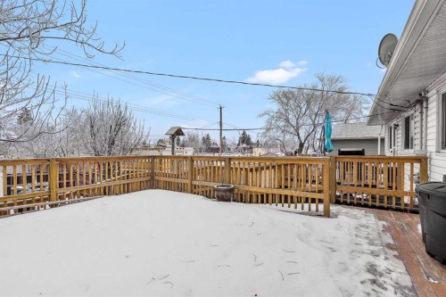 111 Dovertree Place Se, Calgary, AB - Outdoor