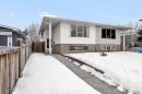 111 Dovertree Place Se, Calgary, AB  - Outdoor 