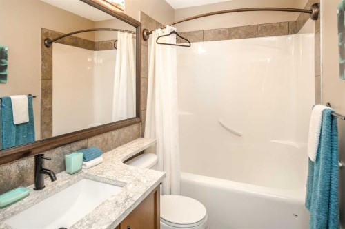 105 Aspen Stone Road Sw, Calgary, AB - Indoor Photo Showing Bathroom