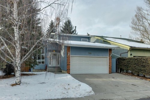 715 Coach Bluff Crescent Sw, Calgary, AB - Outdoor