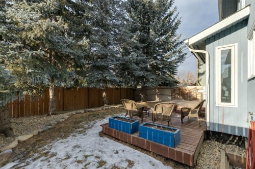 715 Coach Bluff Crescent Sw, Calgary, AB - Outdoor