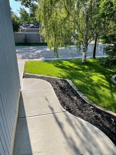 715 Coach Bluff Crescent Sw, Calgary, AB - Outdoor