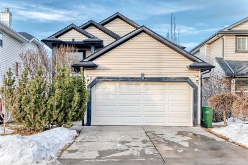 3708 Douglas Ridge Way Se, Calgary, AB - Outdoor