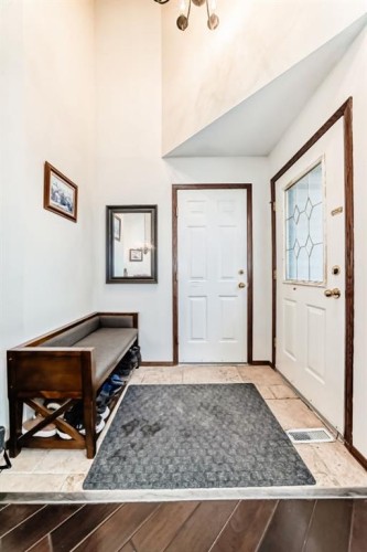 3708 Douglas Ridge Way Se, Calgary, AB - Indoor Photo Showing Other Room